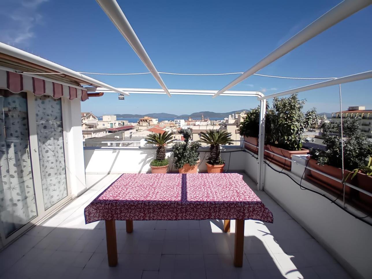 Appartamento Con Terrazza Альгеро Экстерьер фото