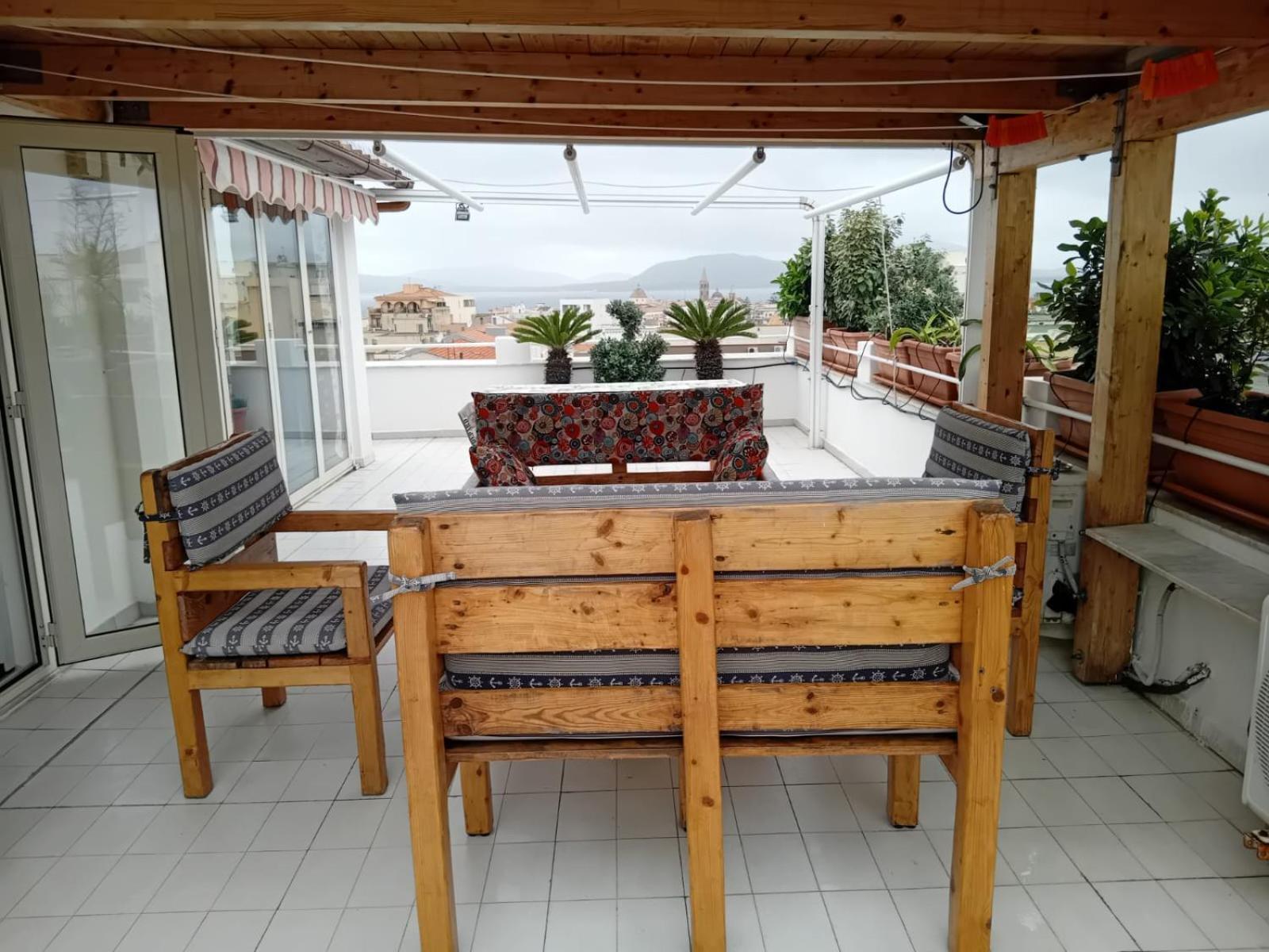 Appartamento Con Terrazza Альгеро Экстерьер фото